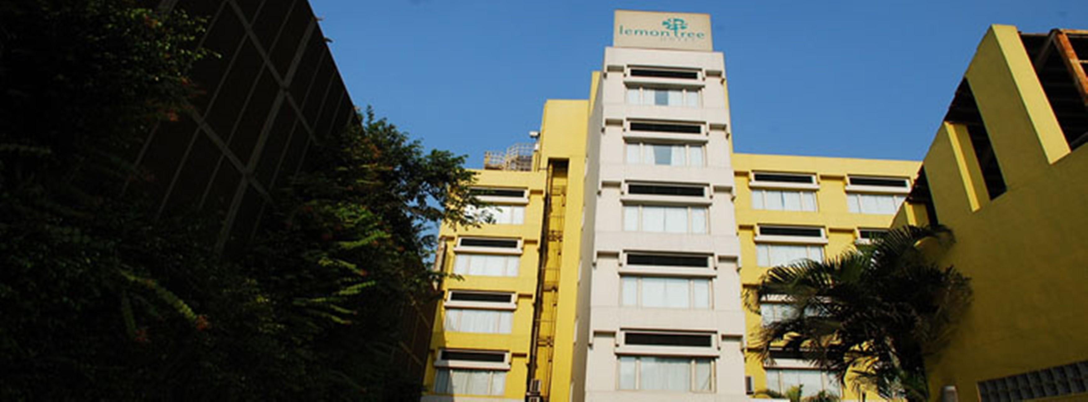 Lemon Tree Hotel, Udyog Vihar, Gurugram Gurgaon Bagian luar foto