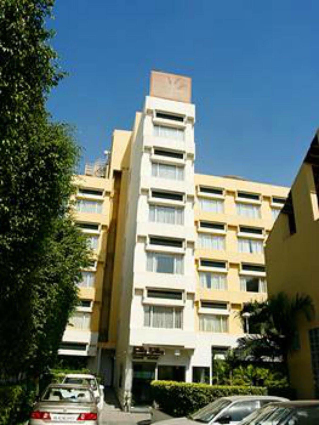 Lemon Tree Hotel, Udyog Vihar, Gurugram Gurgaon Bagian luar foto